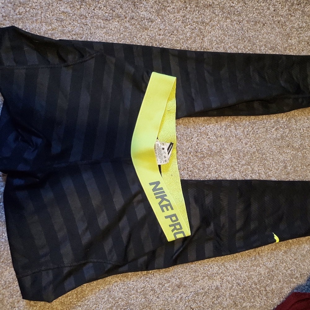 Nike Pro Stripped Leggings